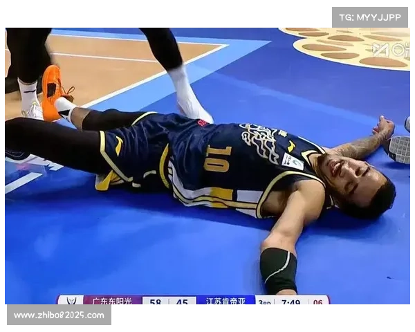 奎因扣篮后吃T，广东外援情绪管理受关注
